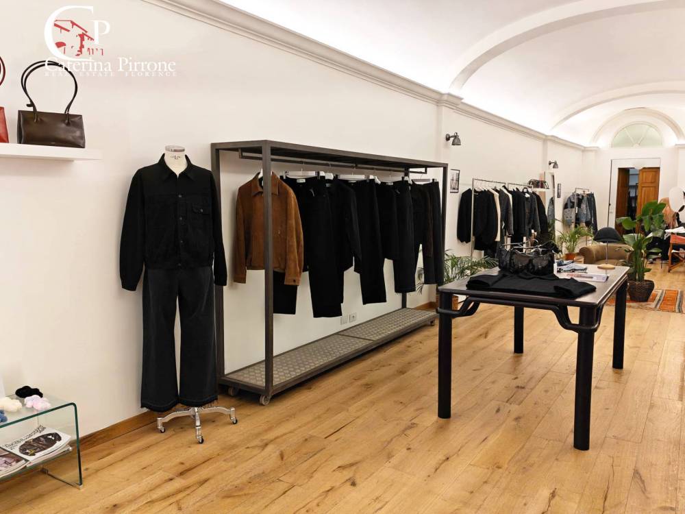 negozio in vendita a Firenze in zona Centro San Frediano