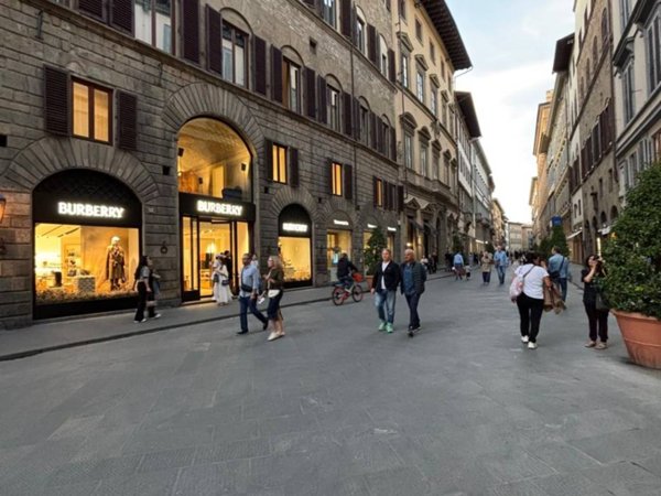 appartamento in vendita a Firenze in zona Centro Santa Maria Novella