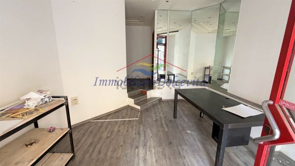 locale commerciale in vendita a Firenze