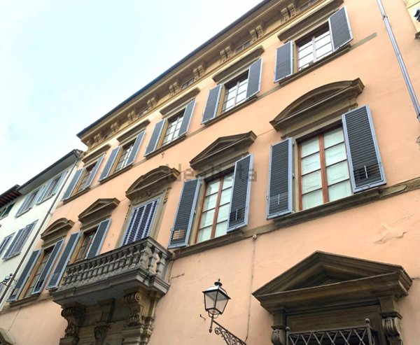 appartamento in vendita a Firenze in zona Centro Santa Croce
