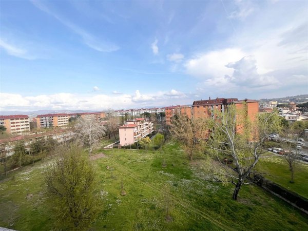 appartamento in vendita a Firenze in zona Isolotto