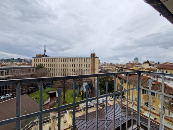 appartamento in vendita a Firenze in zona Centro Santa Croce