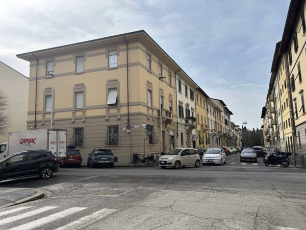 appartamento in vendita a Firenze in zona Campo di Marte