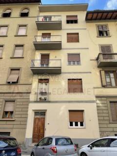 appartamento in vendita a Firenze in zona Statuto
