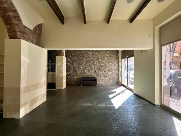 negozio in vendita a Firenze in zona Bellariva