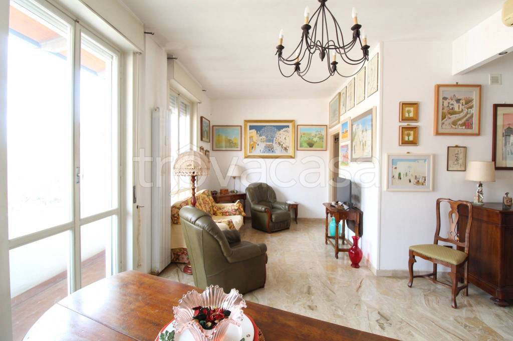 appartamento in vendita a Firenze in zona Isolotto