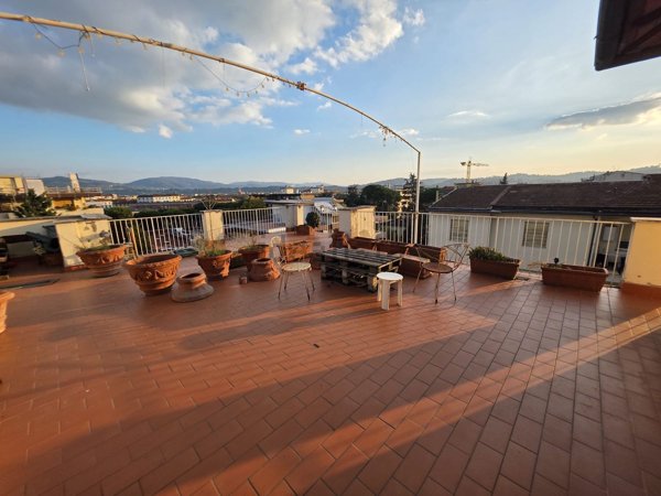 appartamento in vendita a Firenze in zona Campo di Marte