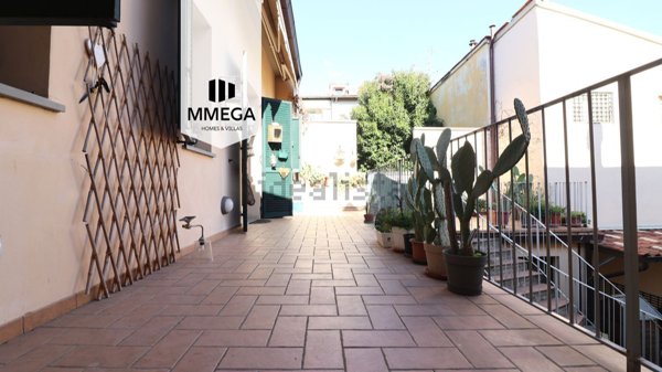 appartamento in vendita a Firenze in zona Campo di Marte