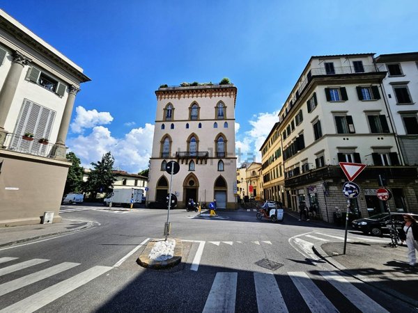 appartamento in vendita a Firenze in zona Centro Santa Maria Novella
