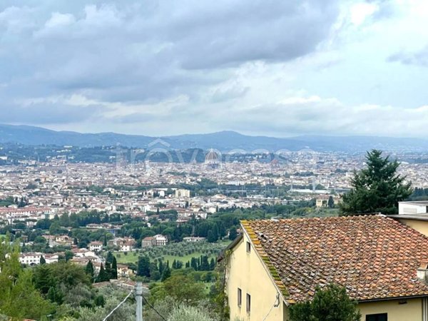 appartamento in vendita a Firenze in zona Settignano