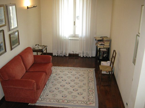 appartamento in vendita a Firenze in zona Centro Santa Maria Novella