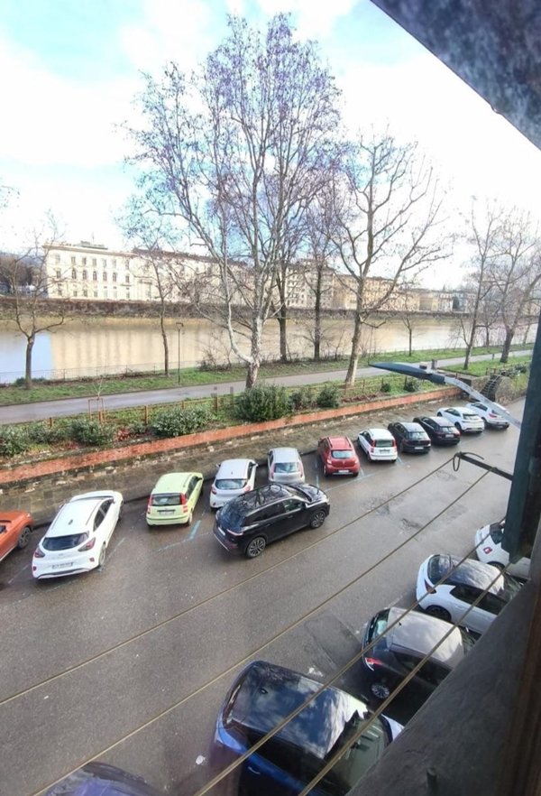 appartamento in vendita a Firenze in zona Pignone