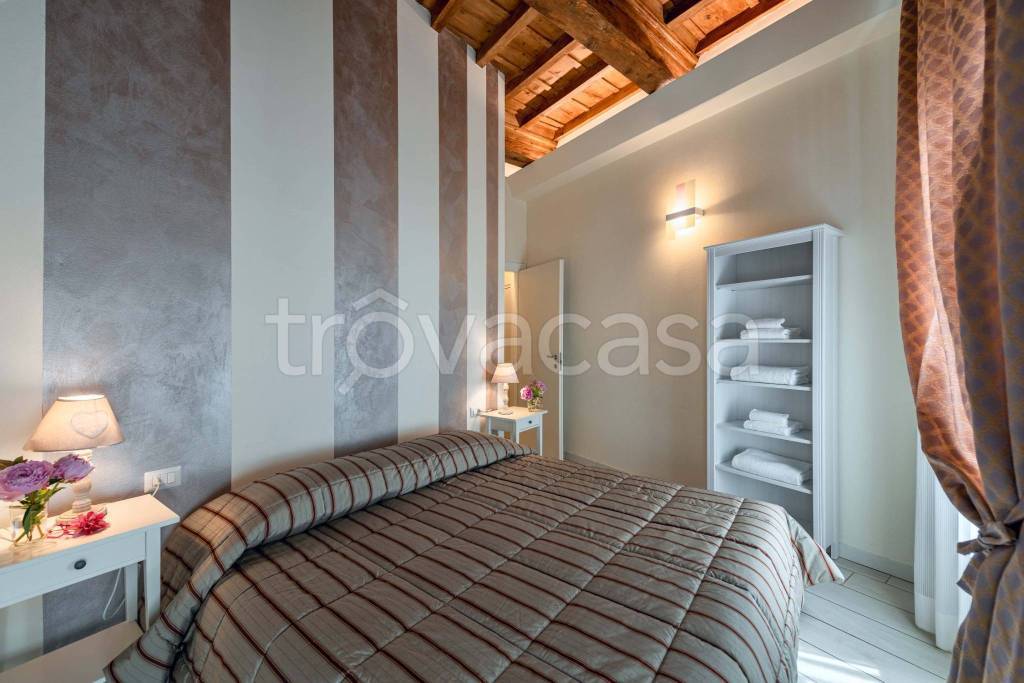 appartamento in vendita a Firenze in zona Centro Santa Croce