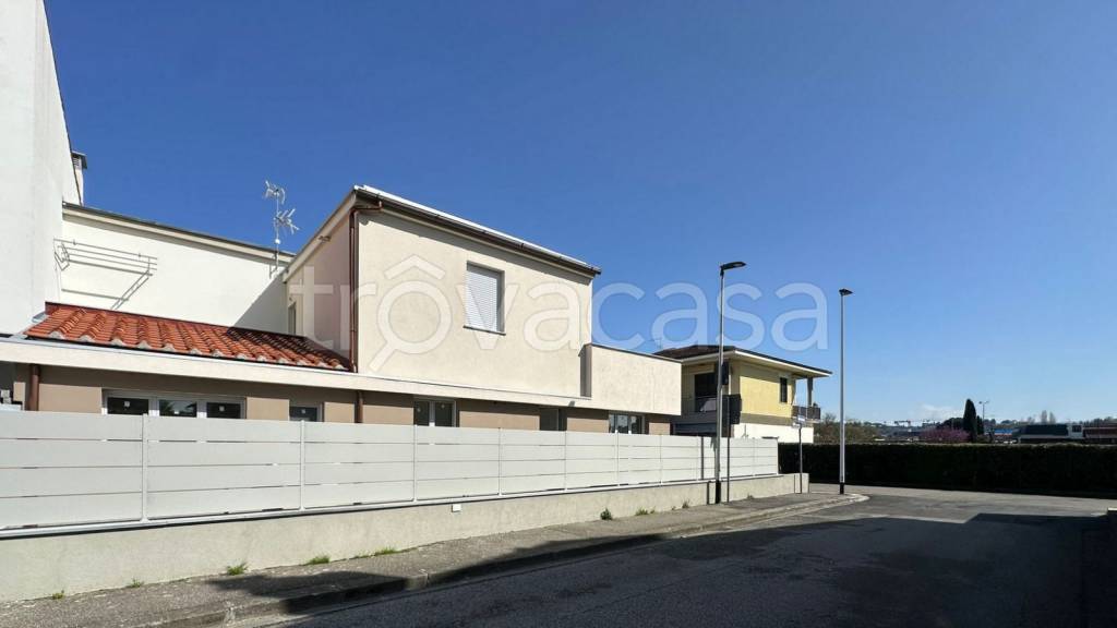 casa indipendente in vendita a Firenze in zona Legnaia