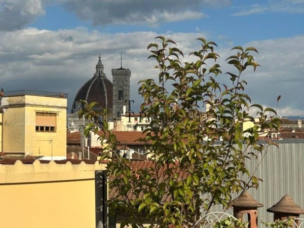 appartamento in vendita a Firenze in zona Centro Santa Maria Novella