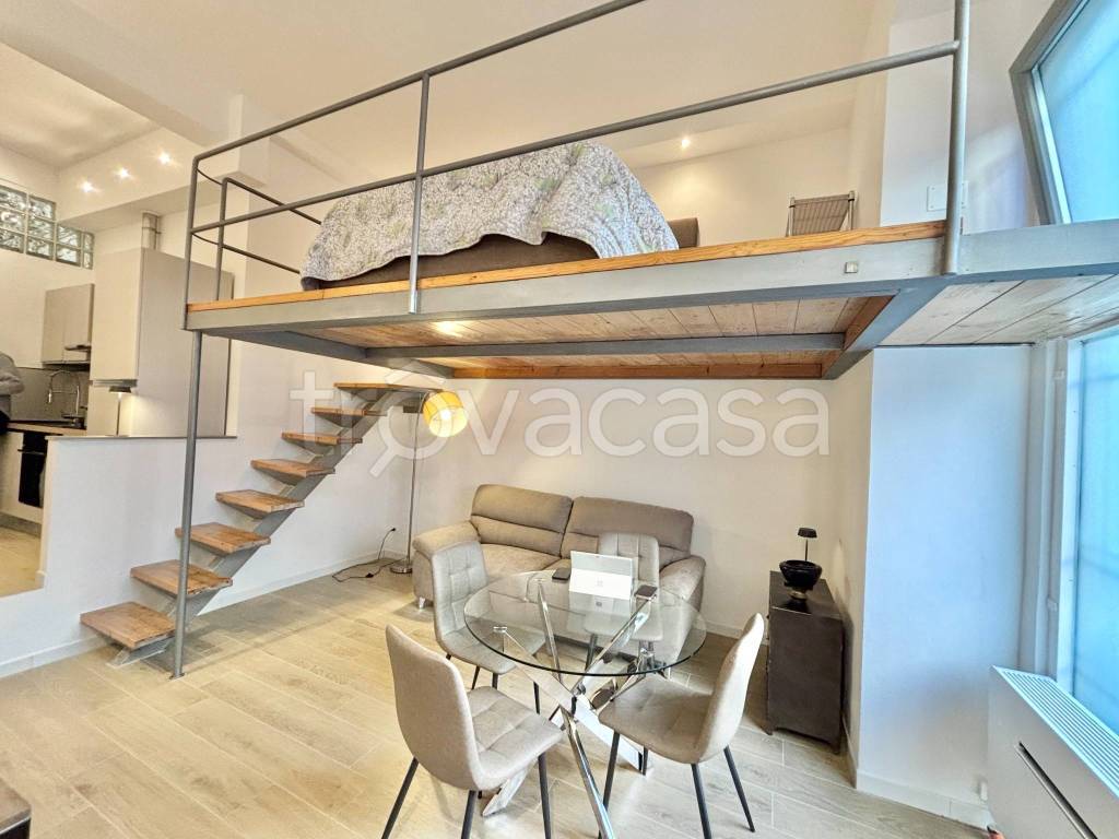 appartamento in vendita a Firenze in zona Statuto