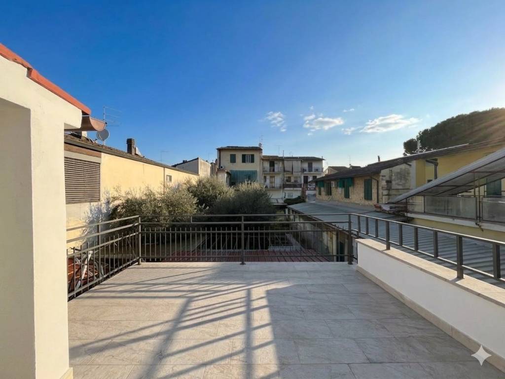 casa indipendente in vendita a Firenze in zona Brozzi