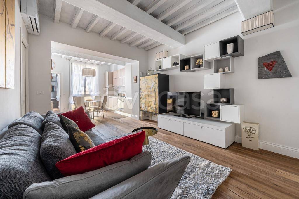 appartamento in vendita a Firenze in zona Centro Santa Maria Novella