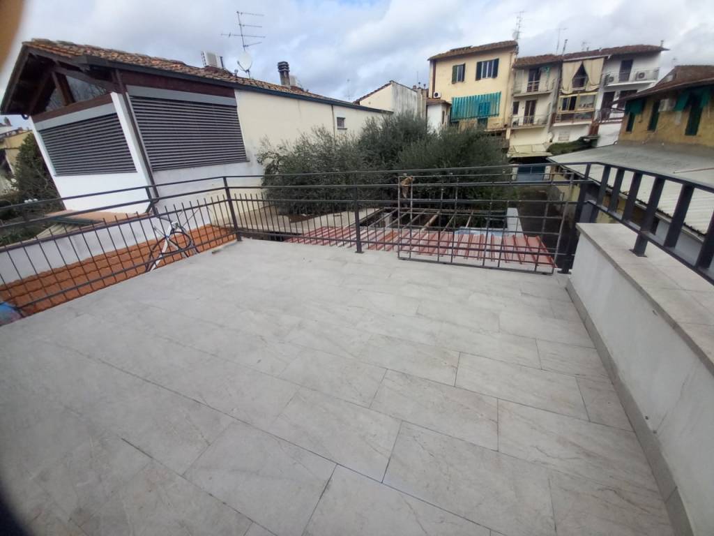 casa indipendente in vendita a Firenze in zona Brozzi