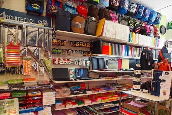 negozio in vendita a Firenze in zona Isolotto