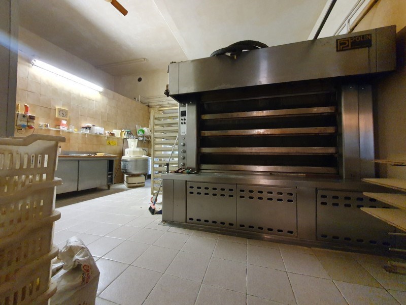 negozio in vendita a Firenze in zona Statuto