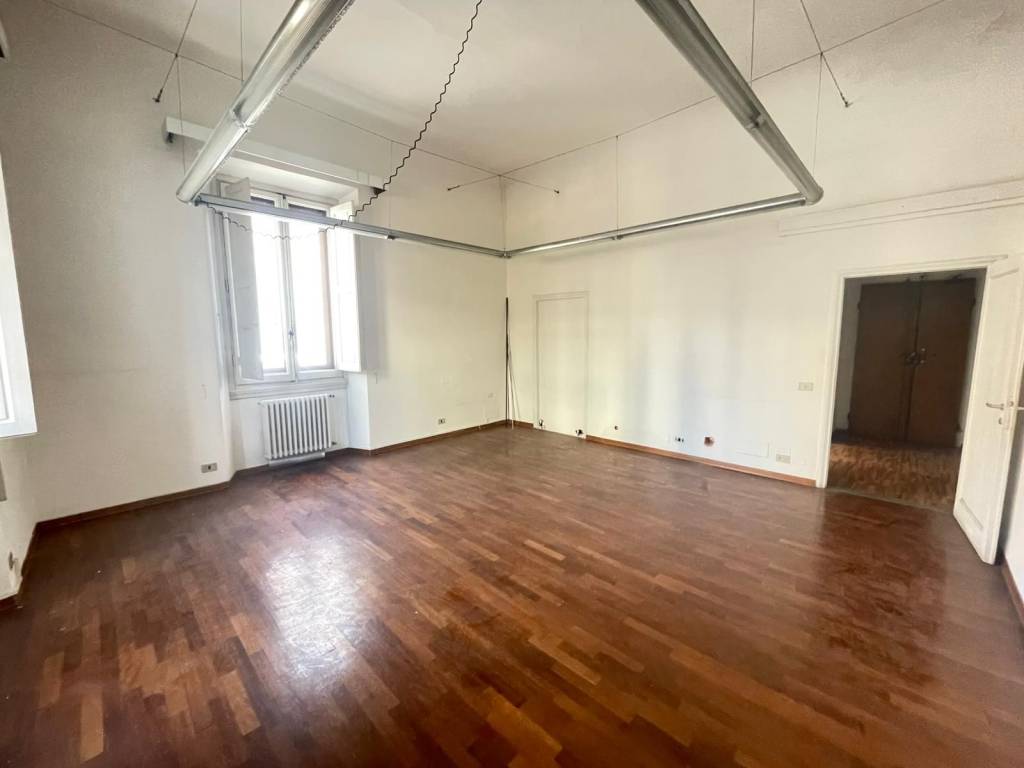 appartamento in vendita a Firenze in zona Campo di Marte