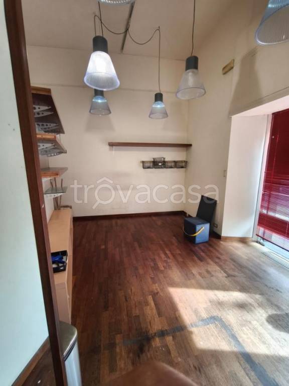 negozio in vendita a Firenze in zona Statuto