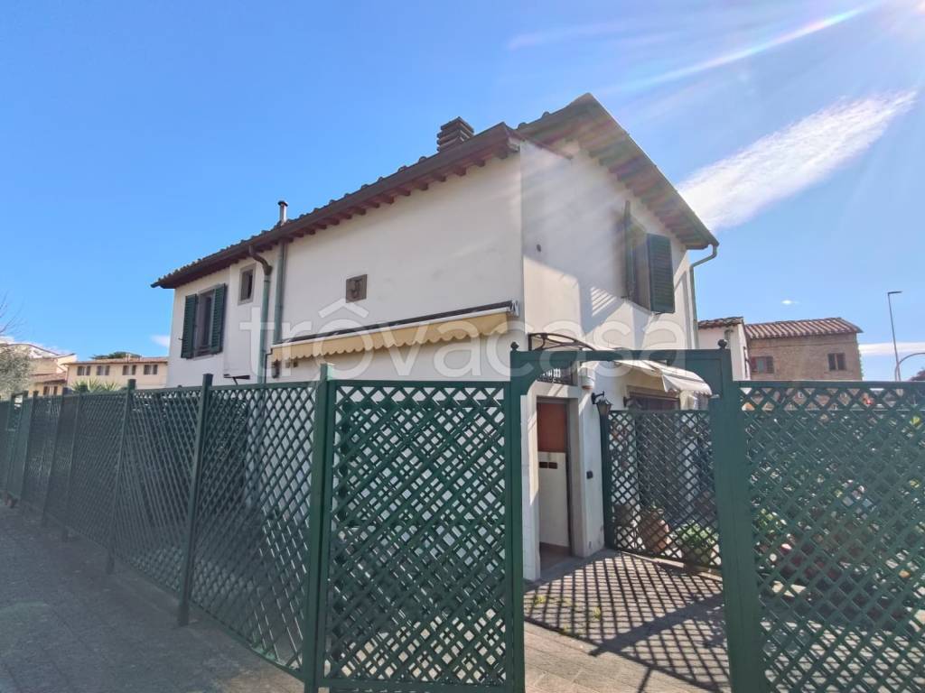 casa indipendente in vendita a Firenze in zona Legnaia