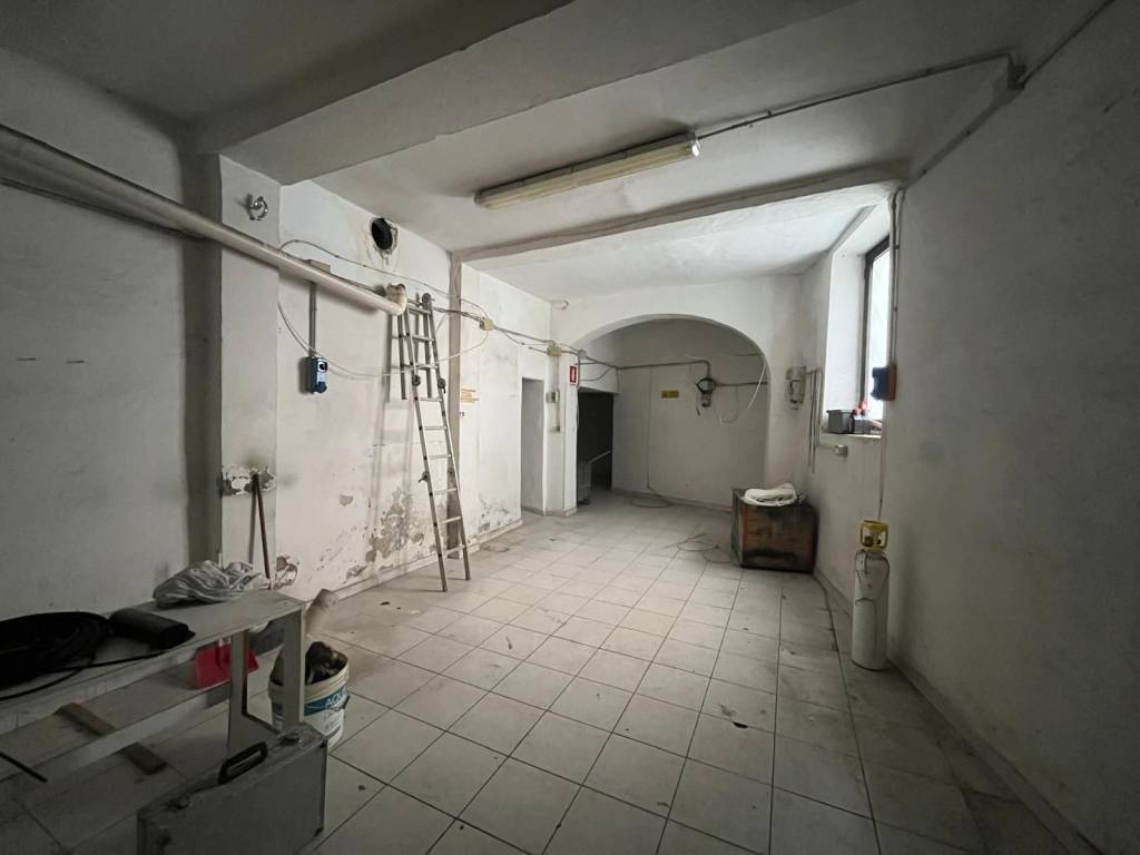 negozio in vendita a Firenze in zona Centro San Frediano