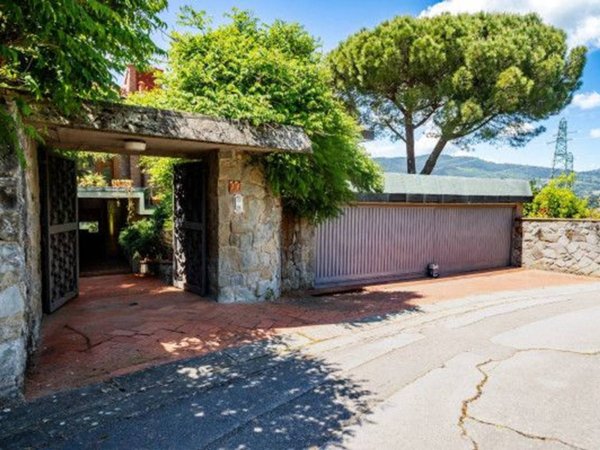 casa indipendente in vendita a Firenze in zona Le Cure