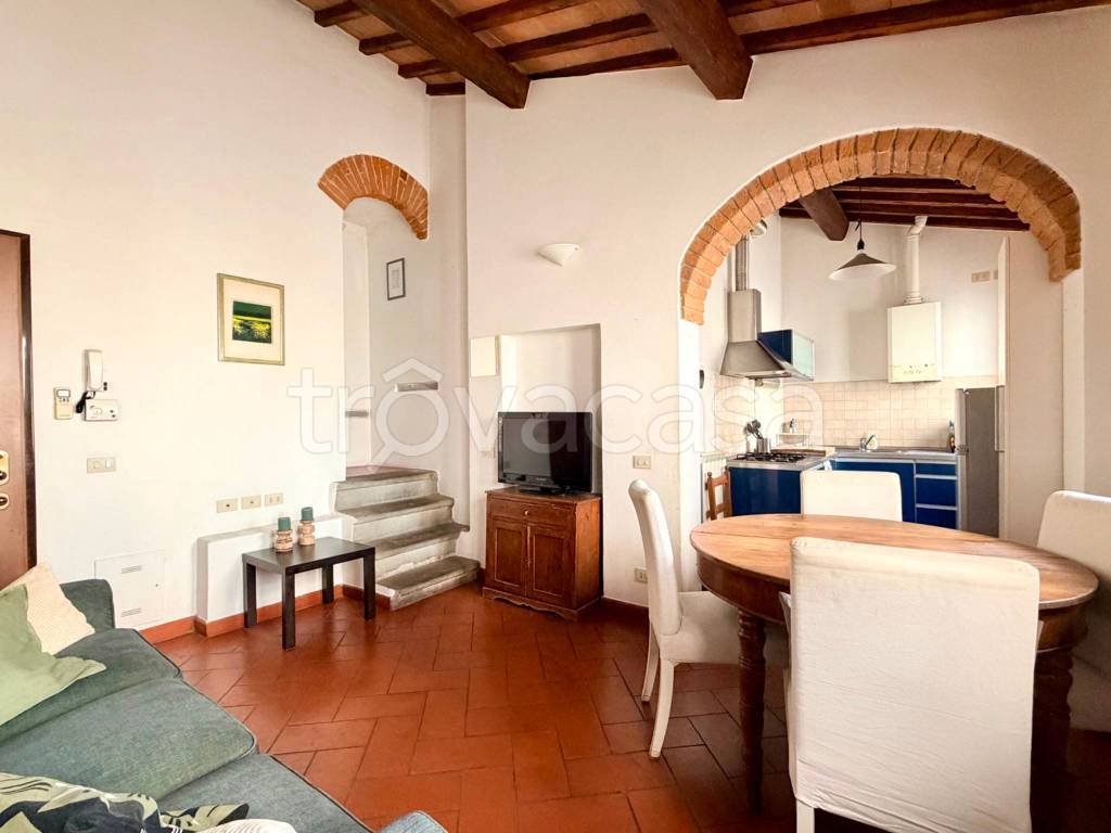 appartamento in vendita a Firenze in zona Centro Santa Maria Novella