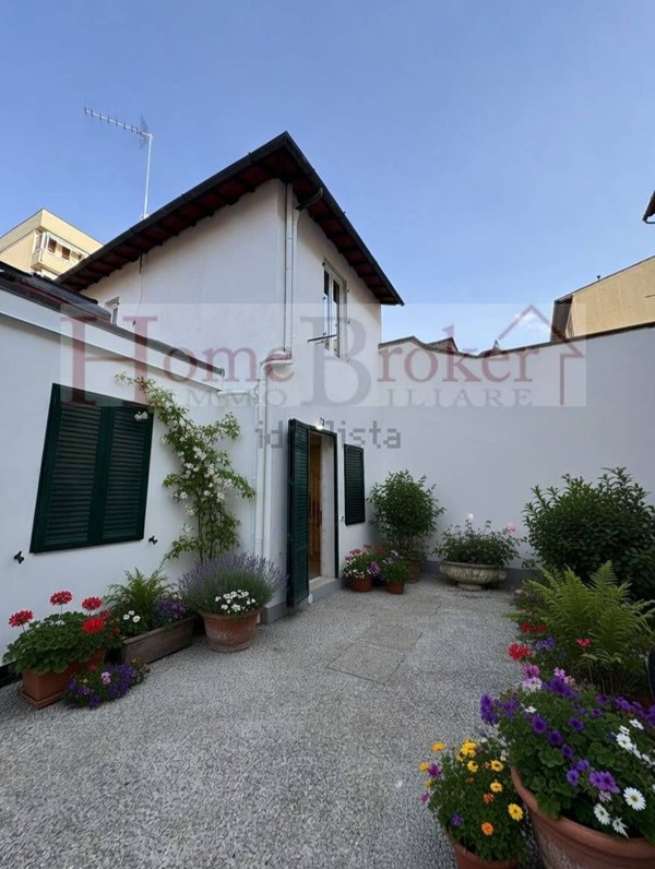 casa indipendente in vendita a Firenze