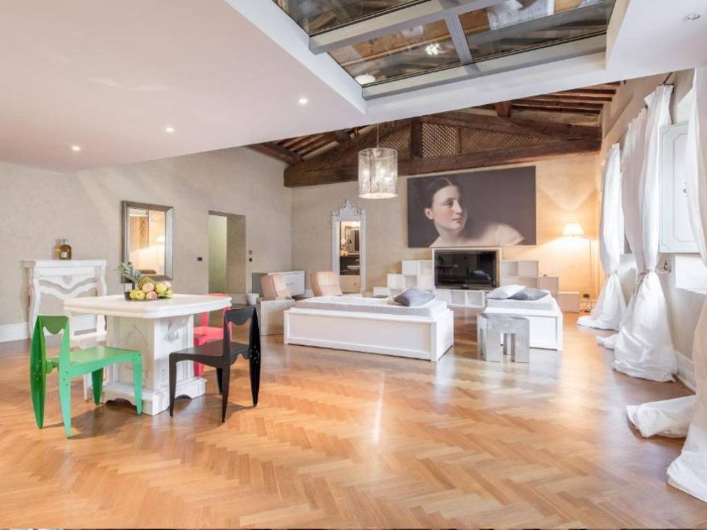 appartamento in vendita a Firenze in zona Centro Santa Croce