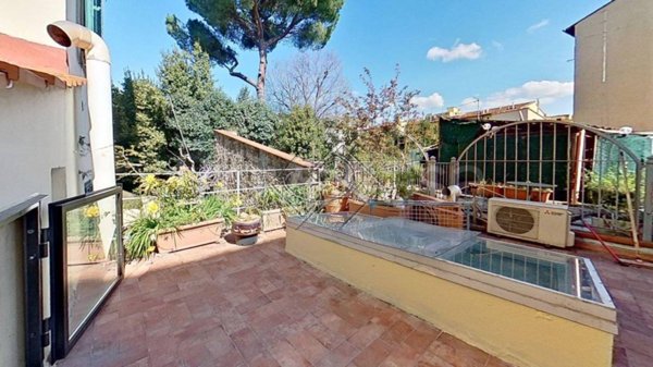 casa indipendente in vendita a Firenze