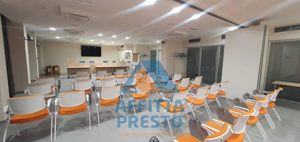 locale di sgombero in vendita a Firenze