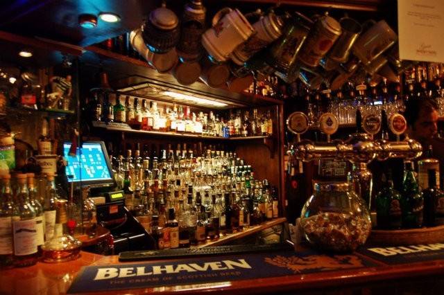 negozio in vendita a Firenze in zona Le Cure