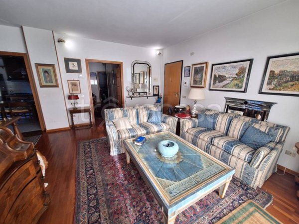 appartamento in vendita a Firenze in zona Isolotto