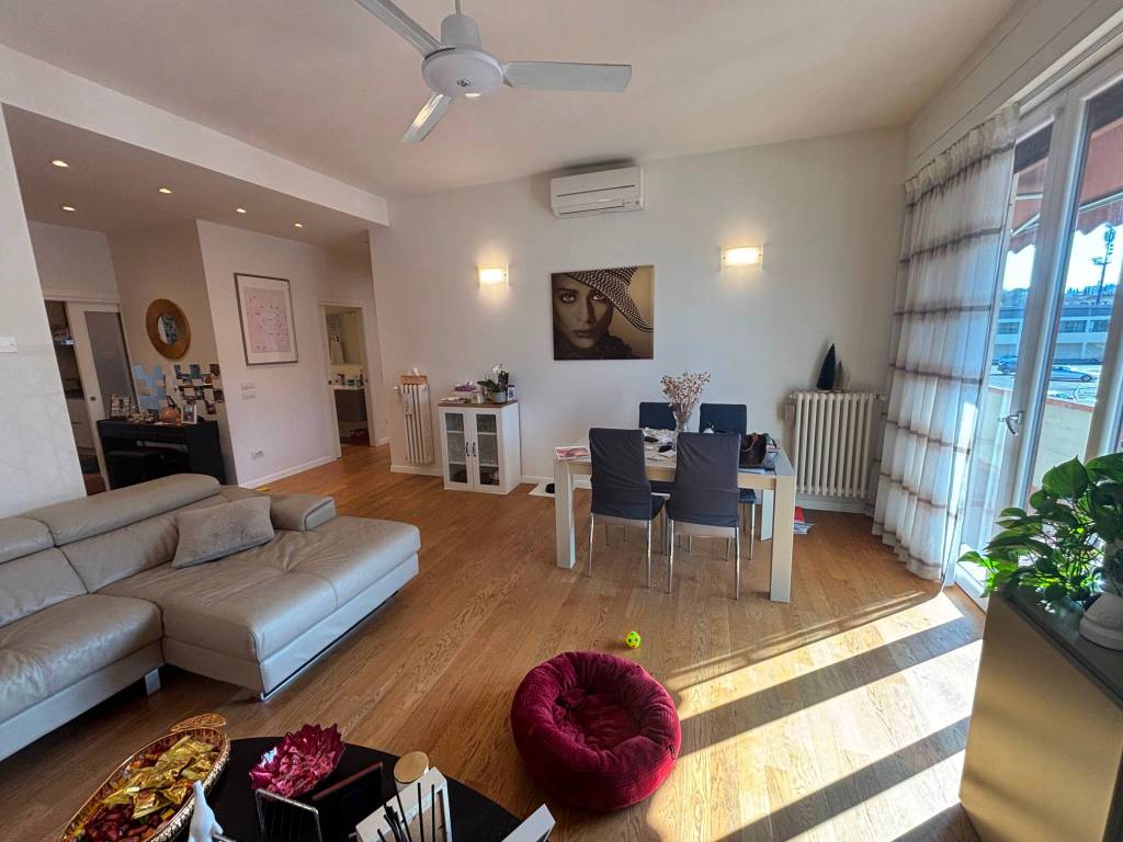 appartamento in vendita a Firenze in zona Galluzzo