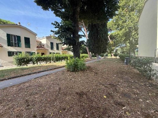 appartamento in vendita a Firenze in zona Isolotto