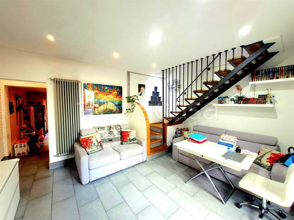 casa indipendente in vendita a Firenze in zona Legnaia