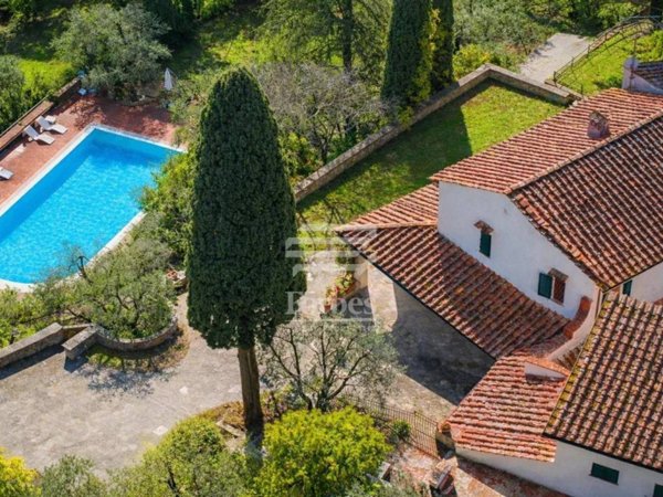 casa indipendente in vendita a Firenze in zona Pian dei Giullari