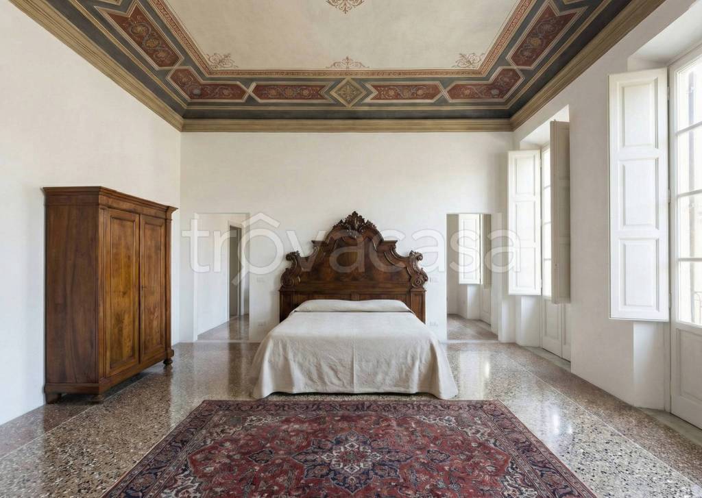 negozio in vendita a Firenze in zona Centro Santa Croce