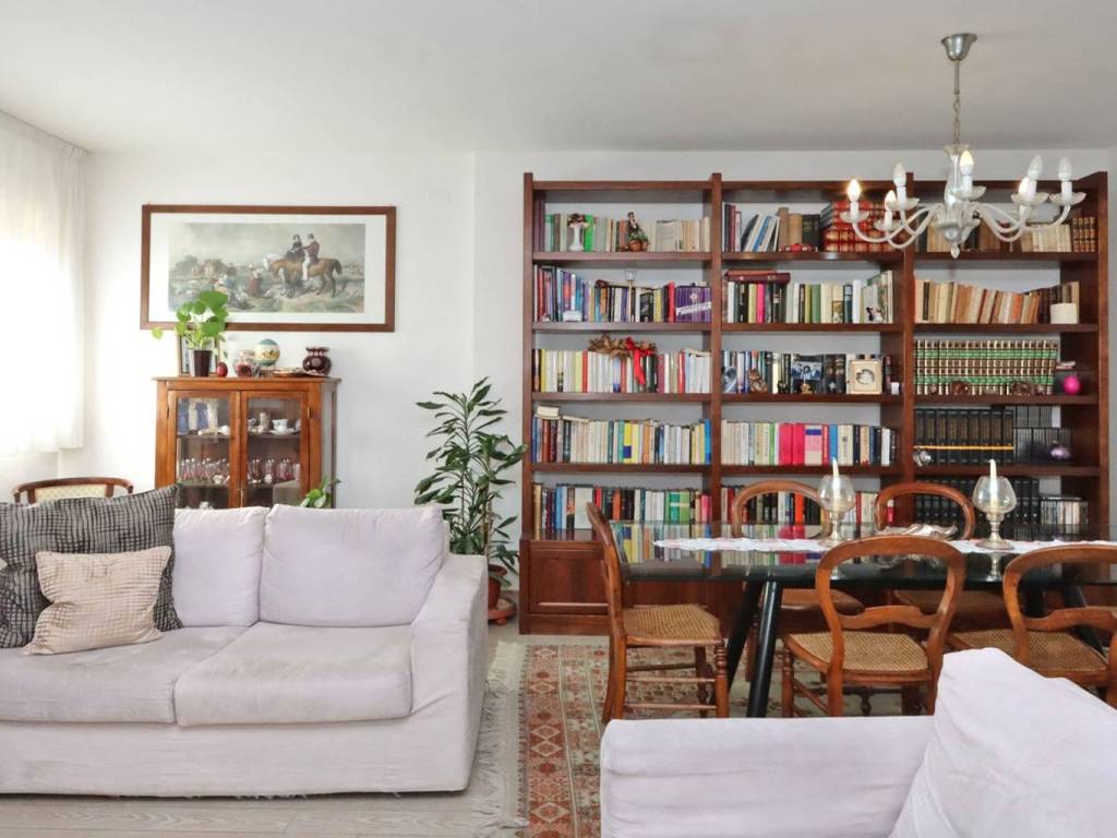 appartamento in vendita a Firenze in zona Coverciano