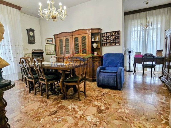 appartamento in vendita a Firenze in zona Isolotto