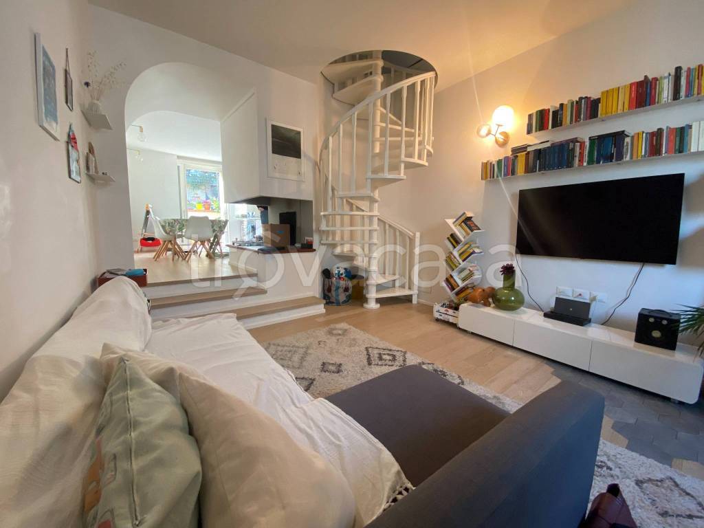 casa indipendente in vendita a Firenze in zona Galluzzo