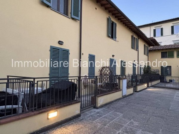 casa indipendente in vendita a Firenze in zona Centro San Frediano