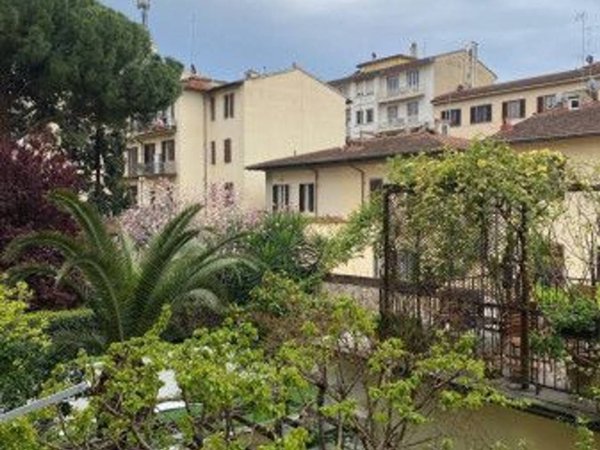 appartamento in vendita a Firenze in zona Statuto