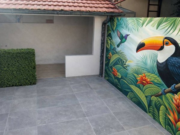 locale commerciale in vendita a Firenze in zona Brozzi