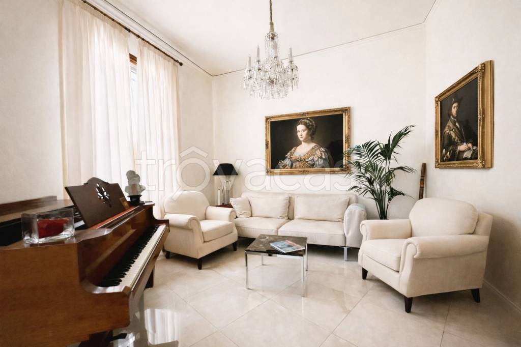 casa indipendente in vendita a Firenze in zona Le Cure