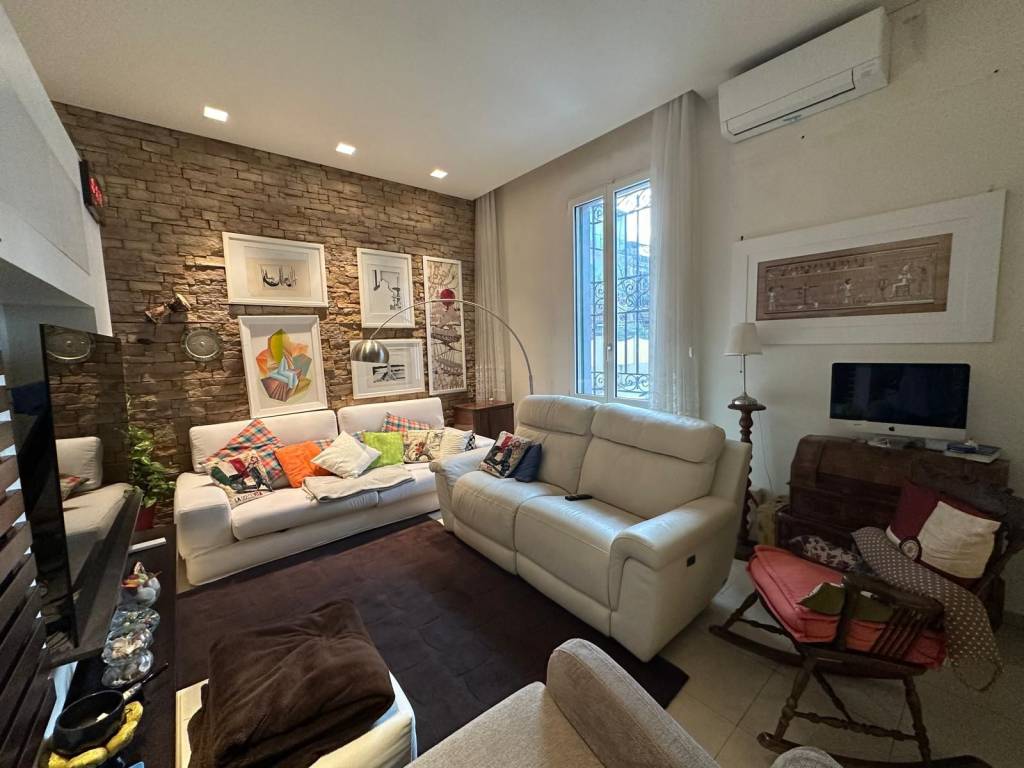 casa indipendente in vendita a Firenze in zona Coverciano